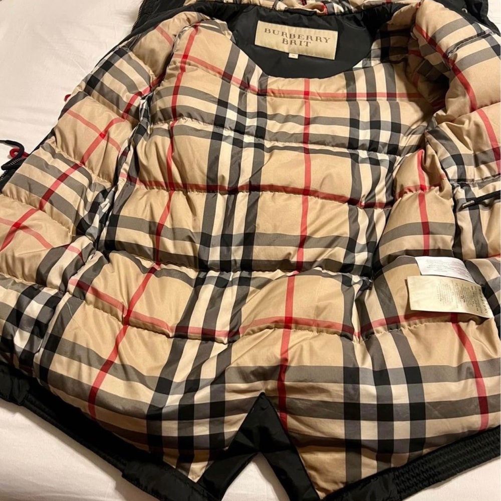 Burberry jacket size medium